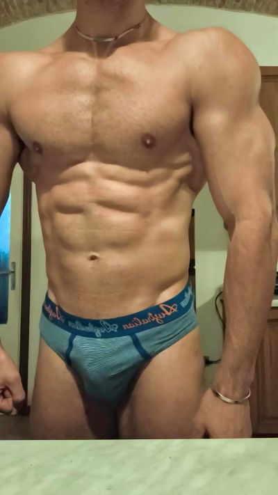 Gil_Hot_ live cam on Cam4
