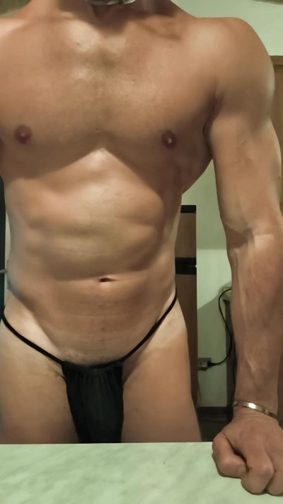 Gil_Hot_ live cam on Cam4