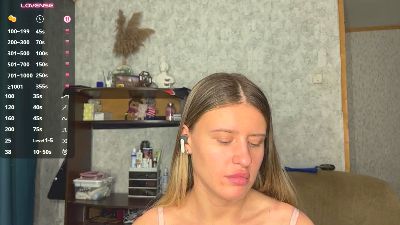 GildaFrymier live cam on Cam4