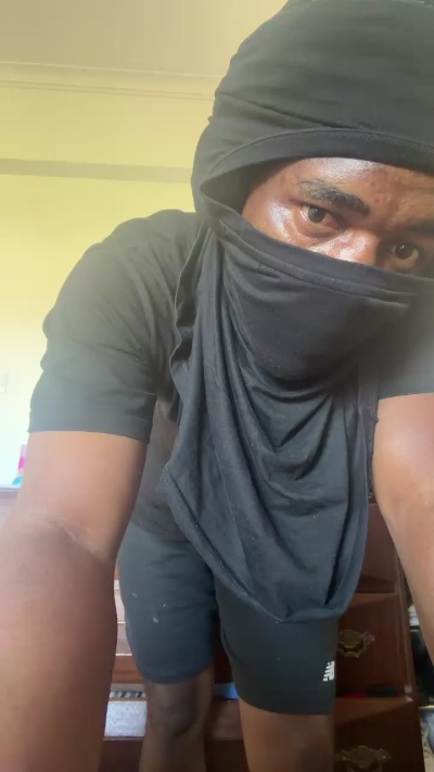 Gilson95 live cam on Cam4