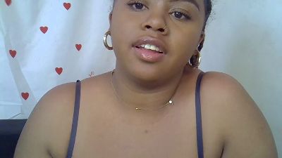 Ginaa live cam on Cam4