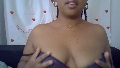 Ginaa live cam on Cam4