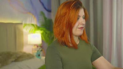 GingerPinky live cam on Cam4