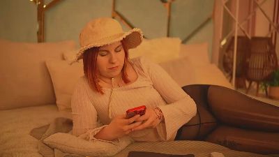 GingerPinky live cam on Cam4