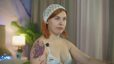 GingerPinky live cam on Cam4