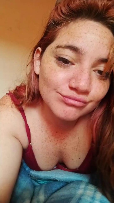 Gingerfire97 live cam on Cam4
