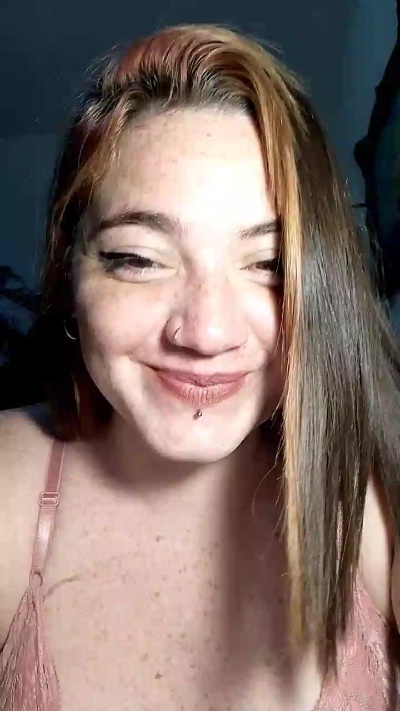 Gingerfire97 live cam on Cam4