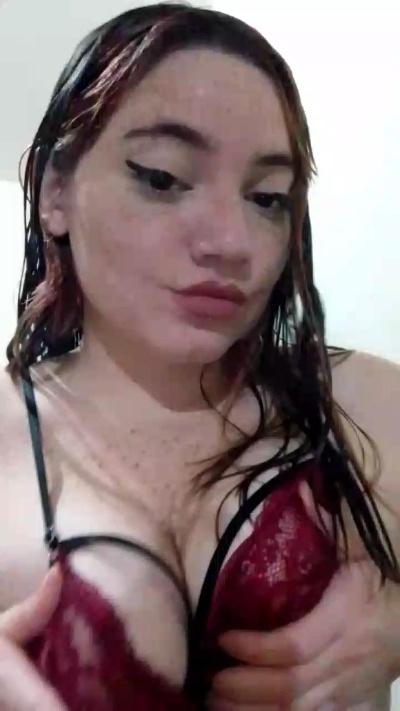 Gingerfire97 live cam on Cam4