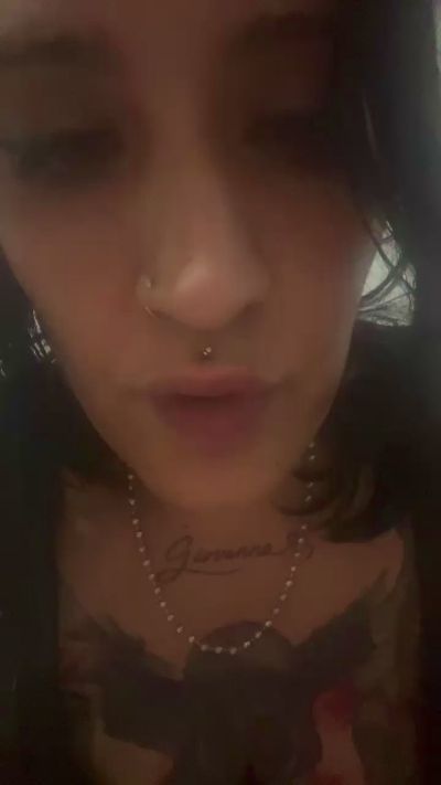 Gio_fan live cam on Cam4