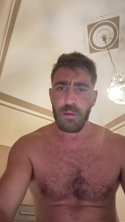 Giochicchio46 live cam on Cam4