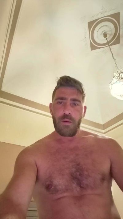 Giochicchio46 live cam on Cam4