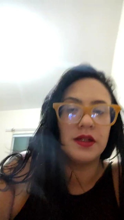 Giosexy18 live cam on Cam4