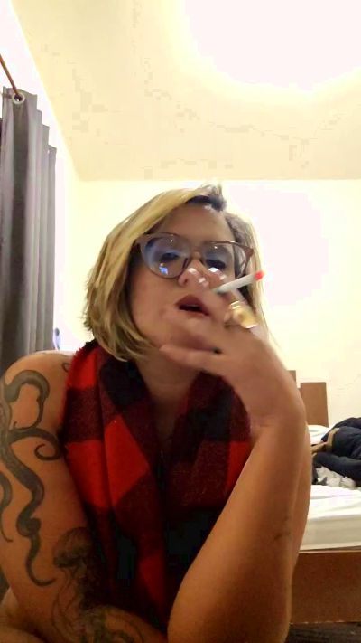 Giosexy18 live cam on Cam4