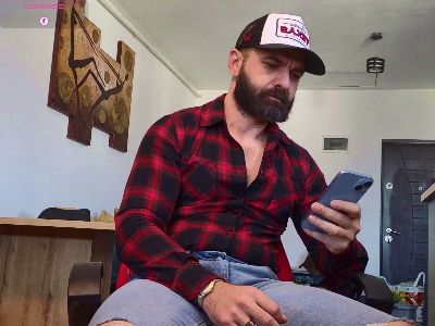 GipsyKingRo live cam on Cam4