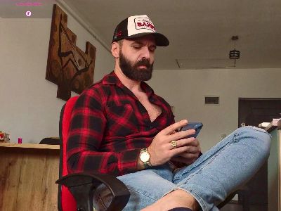 GipsyKingRo live cam on Cam4