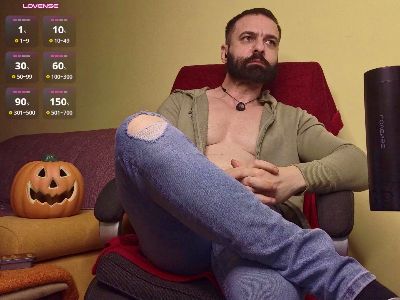 GipsyKingRo live cam on Cam4