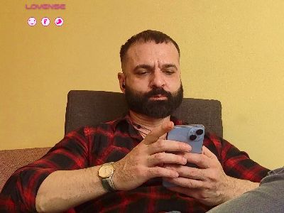 GipsyKingRo live cam on Cam4