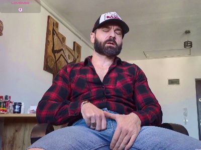 GipsyKingRo live cam on Cam4