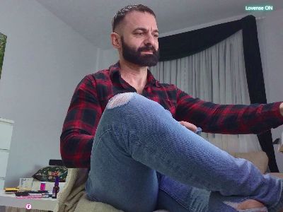 GipsyKingRo live cam on Cam4