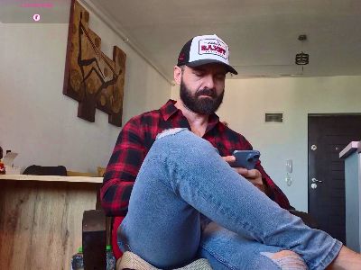 GipsyKingRo live cam on Cam4