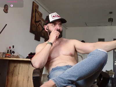 GipsyKingRo live cam on Cam4