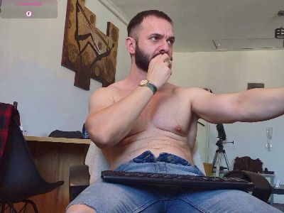 GipsyKingRo live cam on Cam4