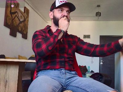 GipsyKingRo live cam on Cam4