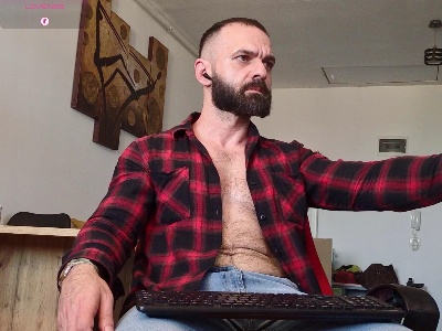 GipsyKingRo live cam on Cam4