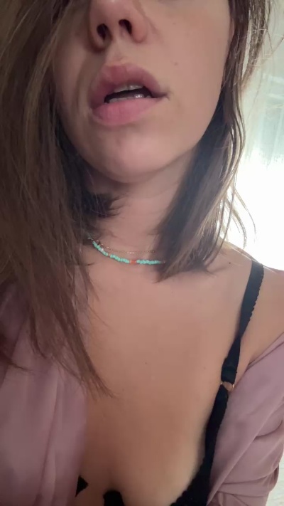 Girl_hot_hot1 live cam on Cam4