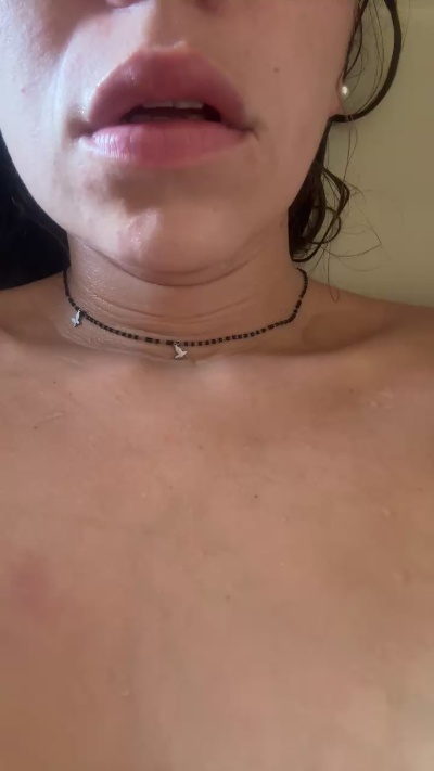 Girl_hot_hot1 live cam on Cam4