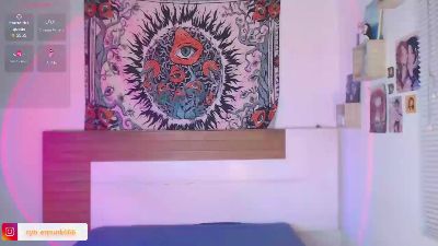 Girlredpunk live cam on Cam4