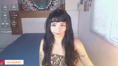 Girlredpunk live cam on Cam4