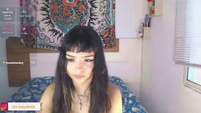 Girlredpunk live cam on Cam4