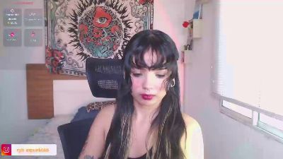 Girlredpunk live cam on Cam4