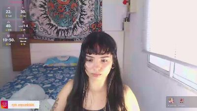 Girlredpunk live cam on Cam4