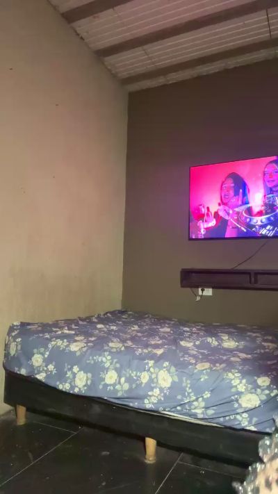 Giselhotcam live cam on Cam4