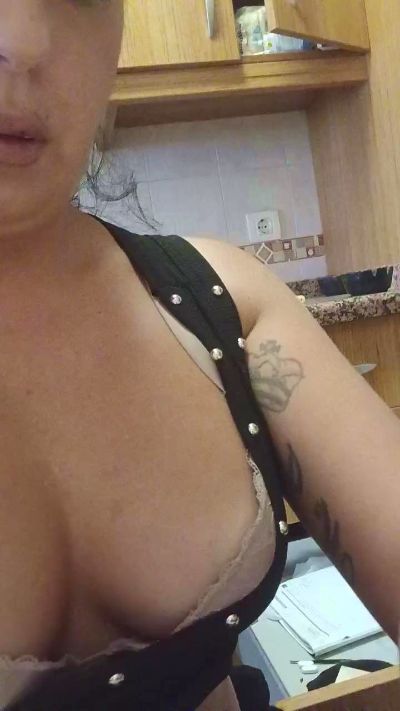 Gitanaygitano7 live cam on Cam4