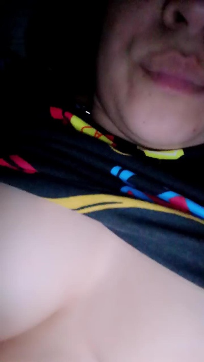 Giulicurvy live cam on Cam4