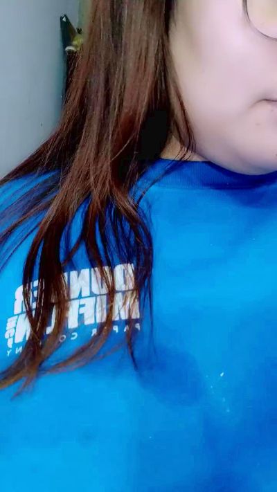 Giulicurvy live cam on Cam4
