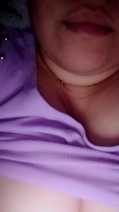 Giulicurvy live cam on Cam4