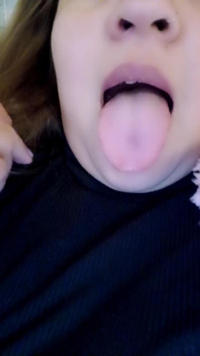 Giulicurvy live cam on Cam4