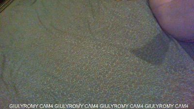 GiulyRomy live cam on Cam4