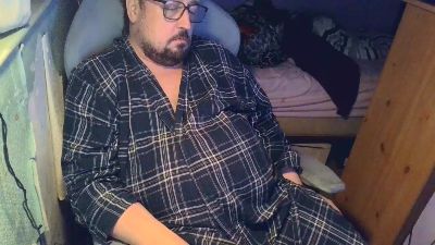 Gizmondo328 live cam on Cam4