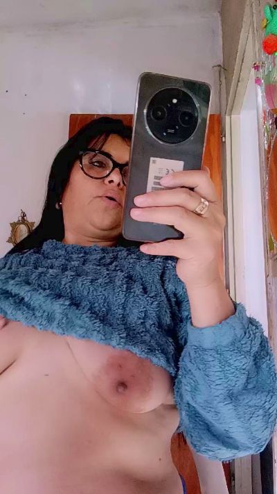 Gla347 live cam on Cam4