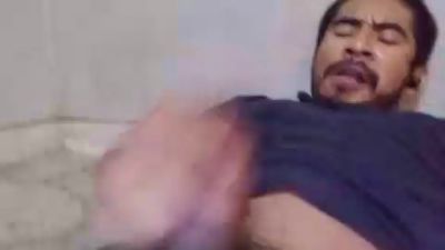Gladiator209 live cam on Cam4