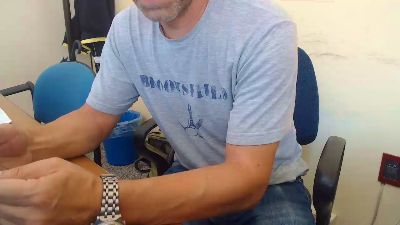 Gladiatore_69 live cam on Cam4