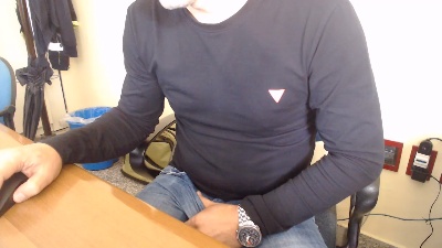 Gladiatore_69 live cam on Cam4