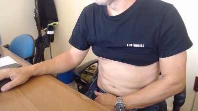 Gladiatore_69 live cam on Cam4