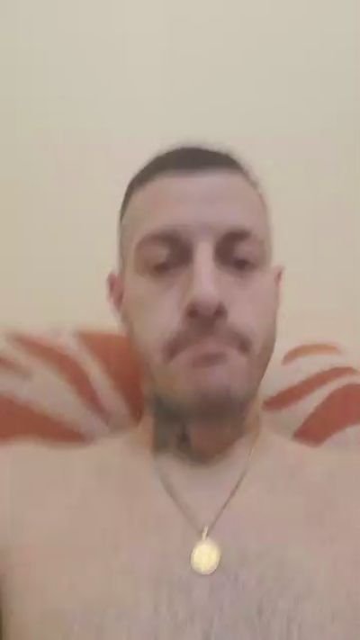 Gladius22 live cam on Cam4