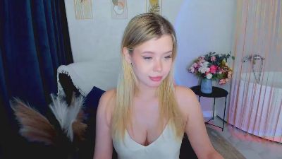 GlamorousGirll live cam on Cam4